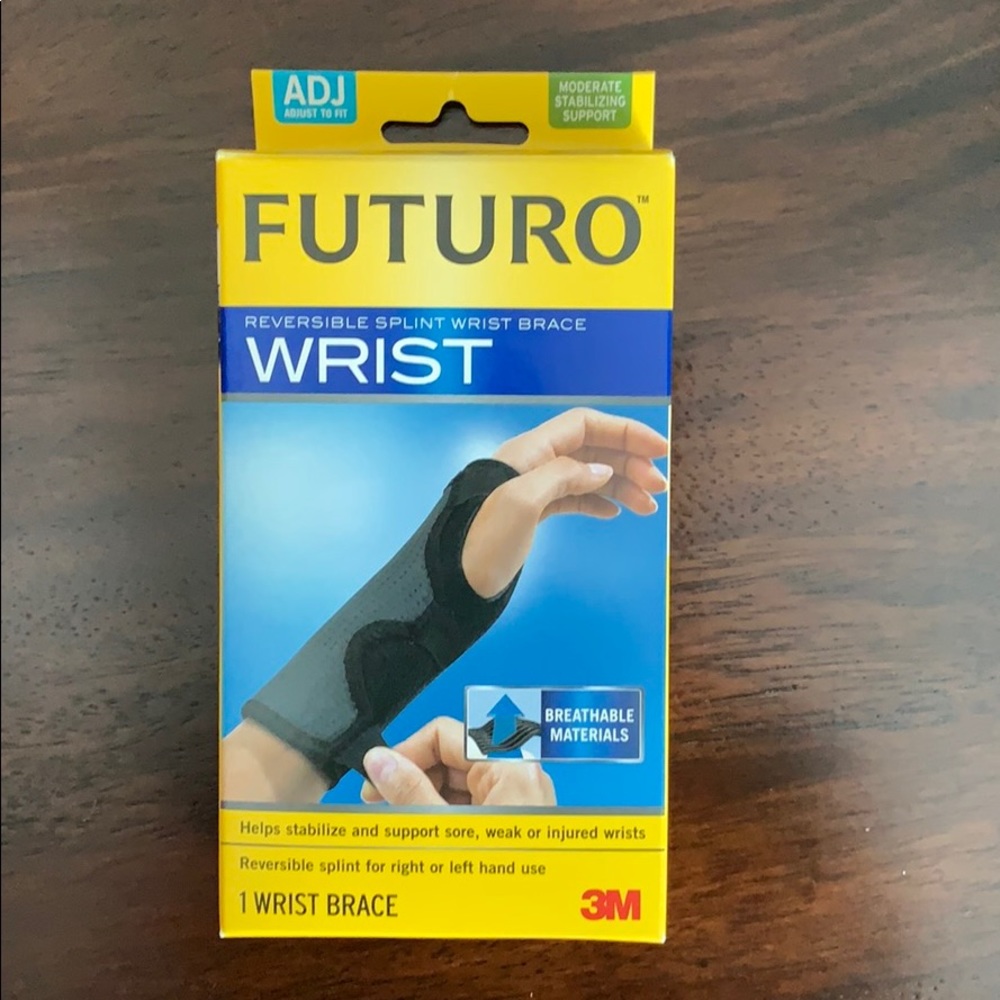 Futuro left wrist brace